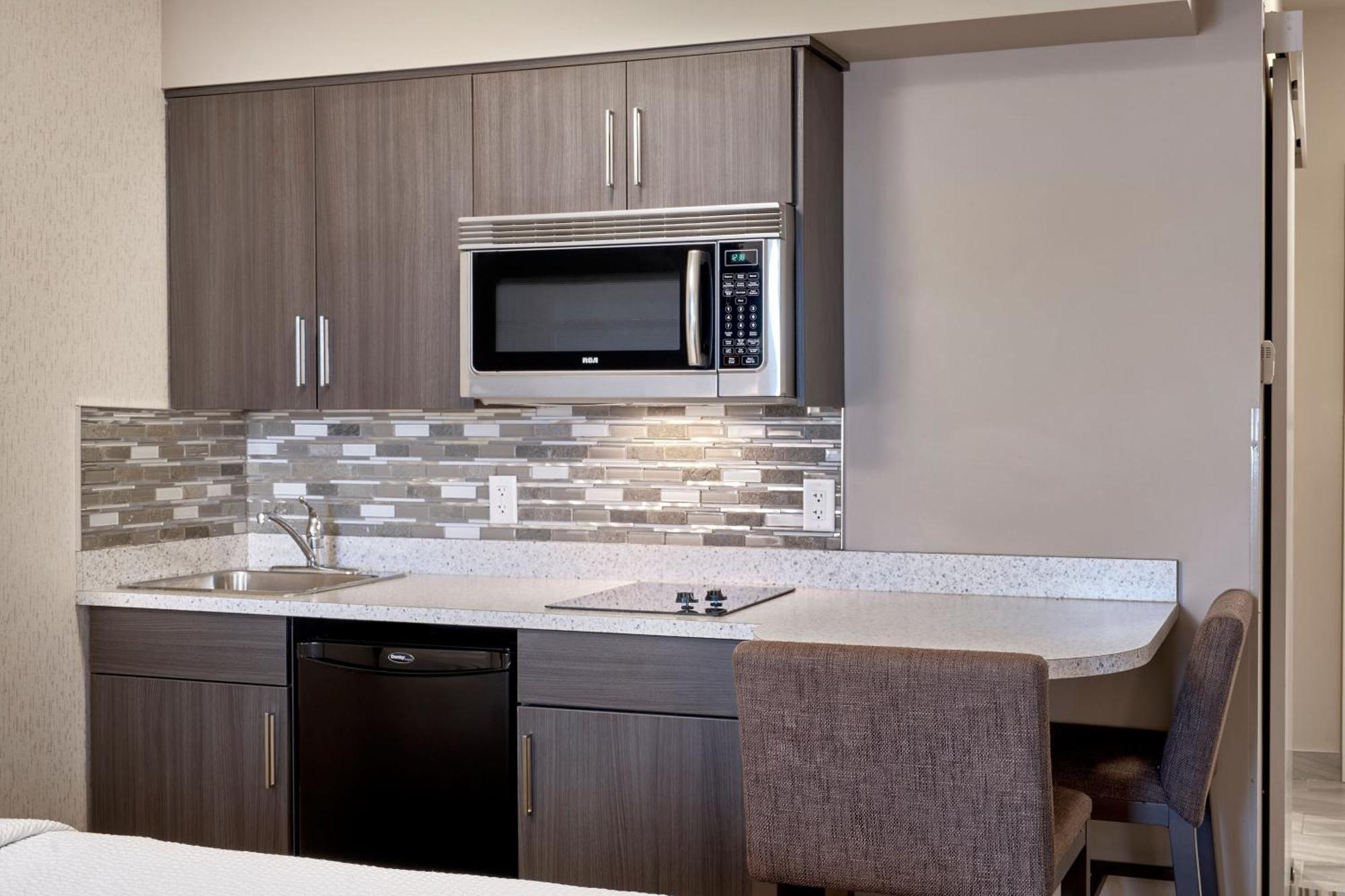 Fairfield Inn & Suites By Marriott Airdrie Eksteriør billede