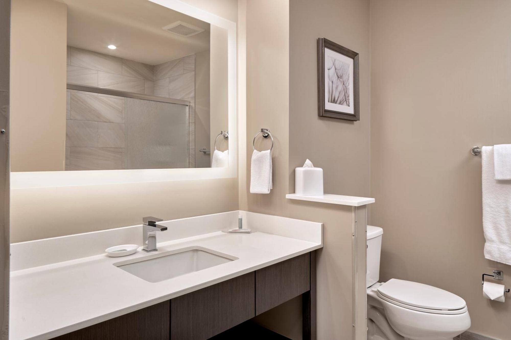 Fairfield Inn & Suites By Marriott Airdrie Eksteriør billede